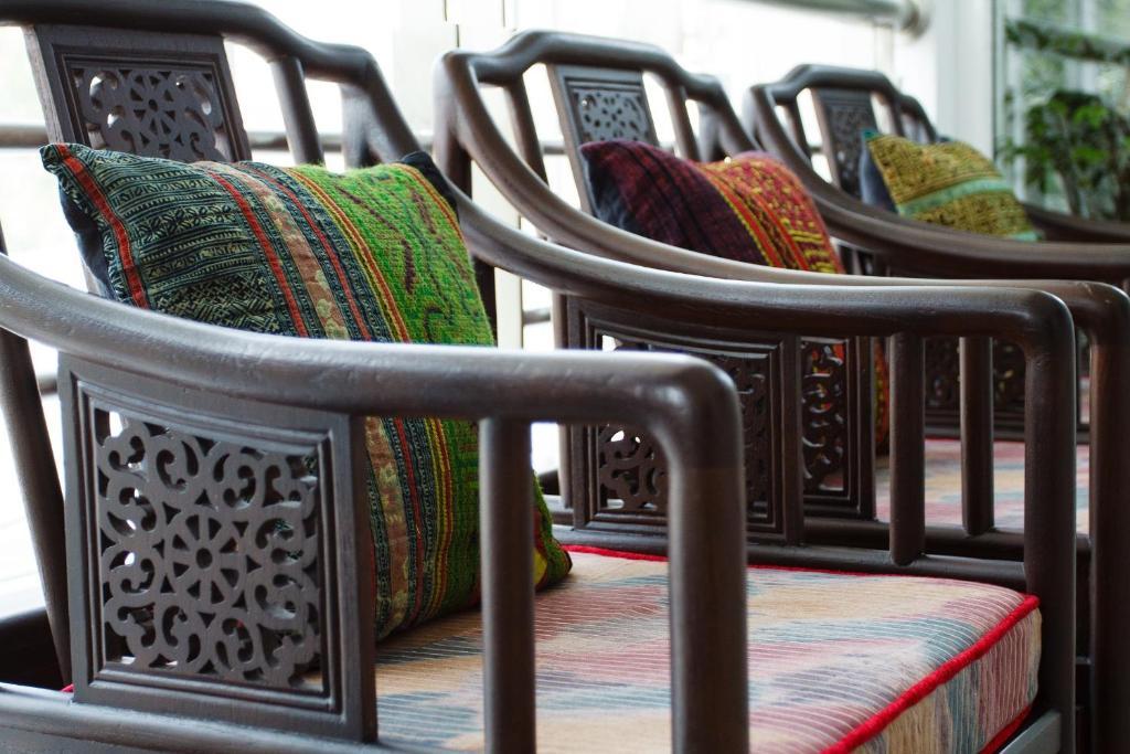 Baan Dinso Hostel@Ratchadamnoen 방콕 외부 사진