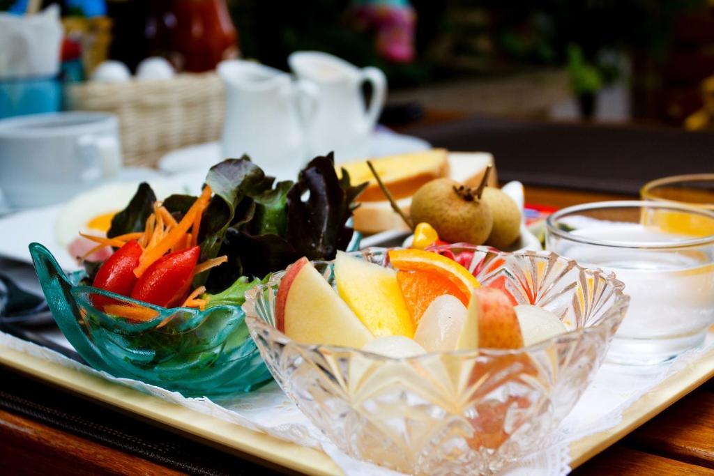 Baan Dinso Hostel@Ratchadamnoen 방콕 외부 사진